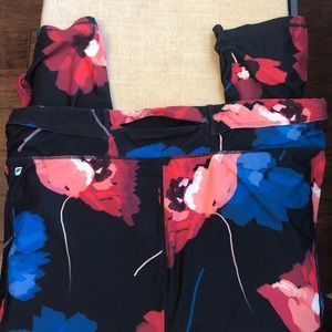 Floral print plus size workout leggings